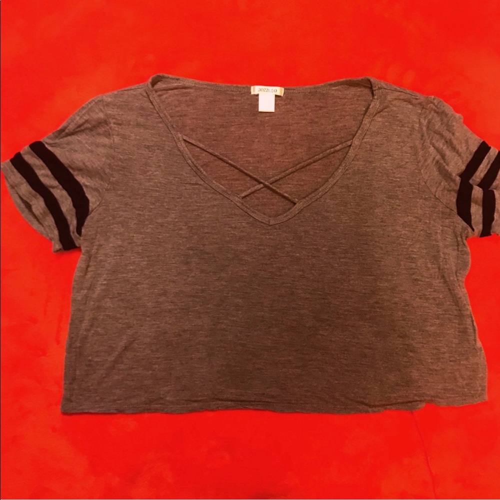 GREY CROP TOP W/CAGED FRONT